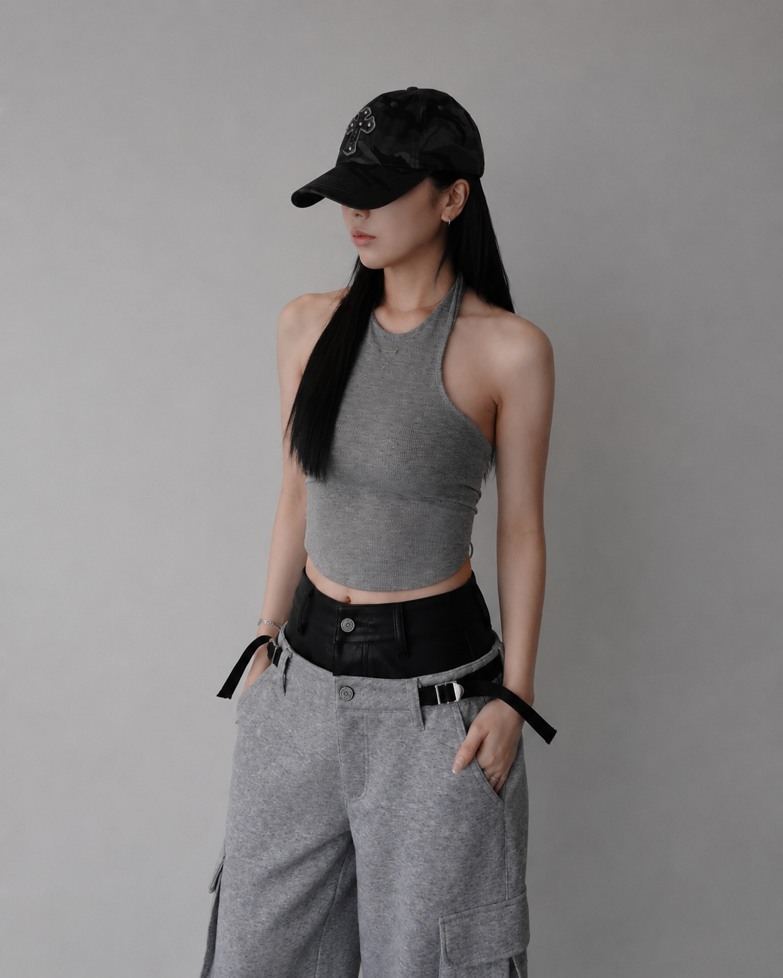 新作｜8/28(金)19:59まで10%OFF】ホルターネックカップトップス