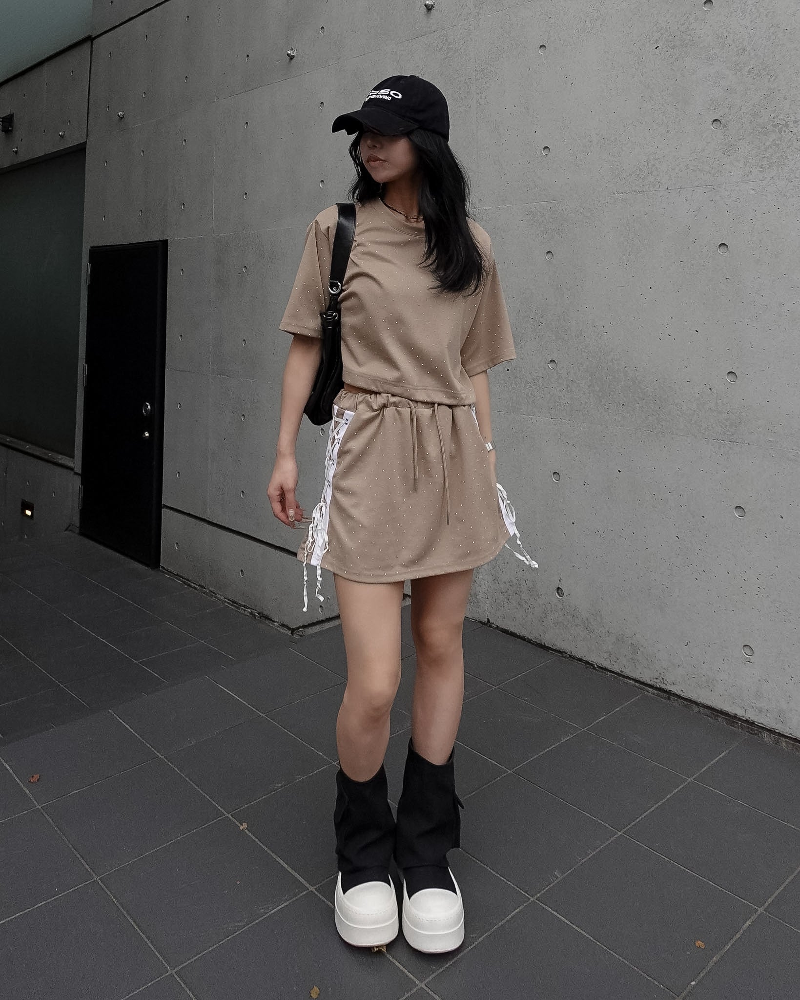 再入荷なし】レースアップラインストーンセットアップ – lucias tokyo
